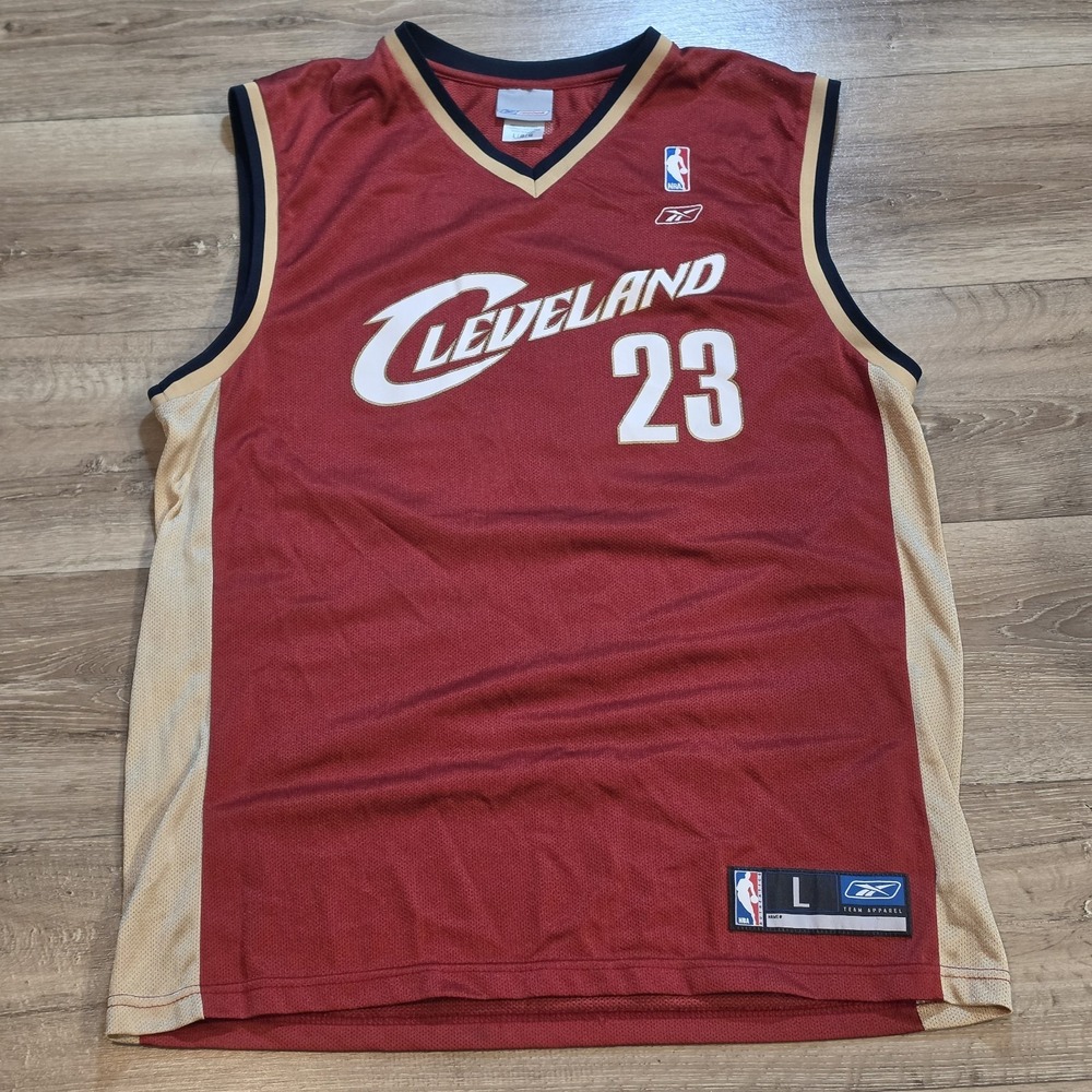Vintage NBA Reebok LeBron James #23 Cleveland Cavaliers Away Red Jersey Sz Large